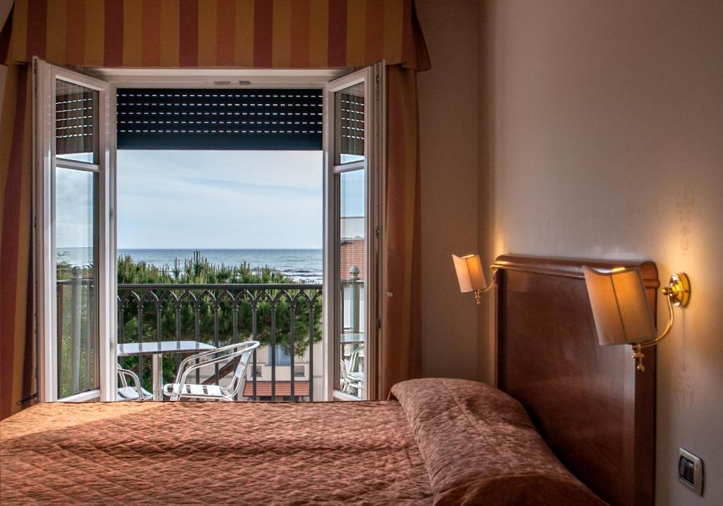 Hotel Villa Ombrosa Marina di Pietrasanta Eksteriør billede